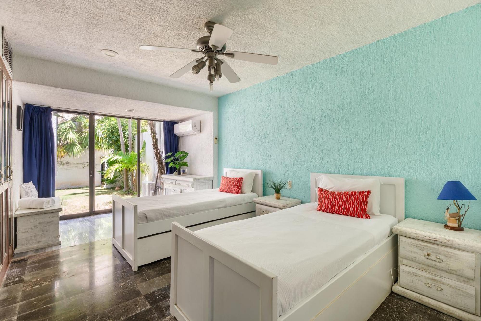 Large House - Walking To Beach - 10 Guests! Cancun Exterior photo